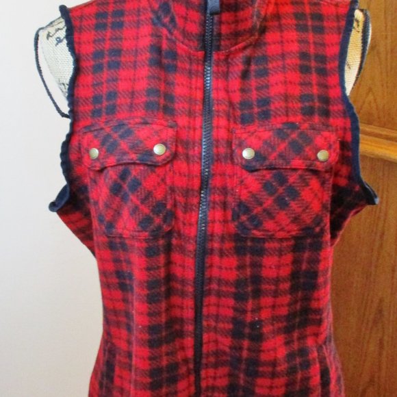 Chaps Women's Flannel Sleeveless Vest, Full Zip, Red and Black Plaid, Size L - Picture 4 of 12